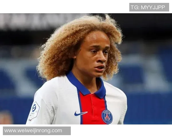 哈维西蒙斯的崛起之路:从青训天才到足球新星的精彩旅程 哈维西蒙斯的崛起之路:从青训天才到足球新星的精彩旅程