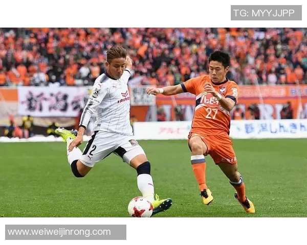广岛队与柏太阳神的激烈对决展现日本足球的魅力与竞争力 广岛队与柏太阳神的激烈对决展现日本足球的魅力与竞争力