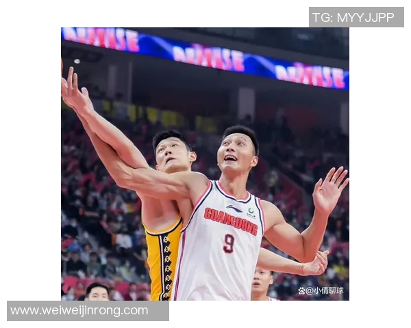激情对决直播CBA北京队迎战广东队全力争胜精彩瞬间不容错过