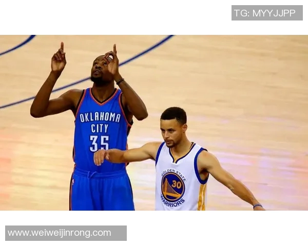 2016年2017年勇士与雷霆的激烈对决回顾与分析