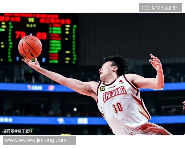 2017年CBA季后赛北京队与上海队激战正酣精彩瞬间回顾与分析 2017年CBA季后赛北京队与上海队激战正酣精彩瞬间回顾与分析