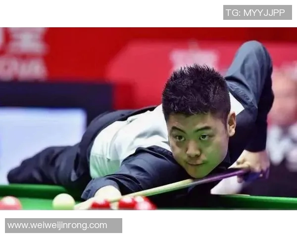 丁俊辉与梁文博精彩对决比分揭晓赛场瞬间回顾 丁俊辉与梁文博精彩对决比分揭晓赛场瞬间回顾